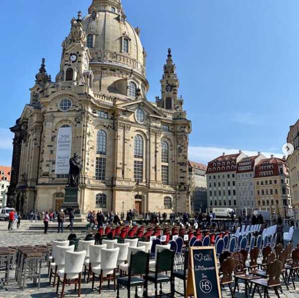 Leere Stühle vor der Frauenkirche - Gastronomen schlagen Alarm